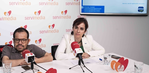 Fotografía de representantes de CERMI pidiendo que 2021 sea el Año Europeo de las Personas con Discapacidad