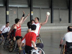 Partido de Balonmano en Silla de Ruedas