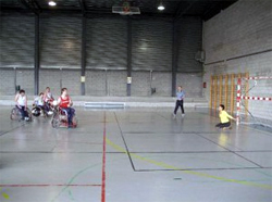 Otro momento de un partido de Balonmano Adaptado