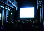 Una sala de cine en funcionamiento donde también se puede disfrutar del ocio accesible