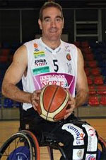 Deportistas paralímpicos: El jugador de baloncesto Diego de Paz