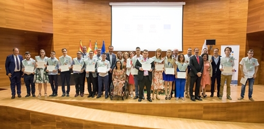 Fotografía del los graduados en el programa Unidiversidad