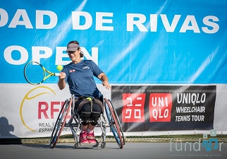 Foto de un participante en el Open de Tenis en Silla de Ruedas Rivas Fundación ONCE