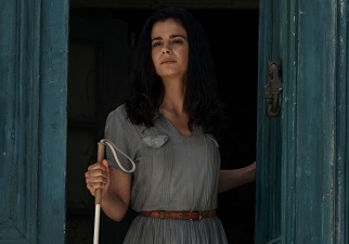 Aria Mia Loberti, actriz ciega también, interpeta a Marie-Laure de adolescente (Fuente: Netflix)