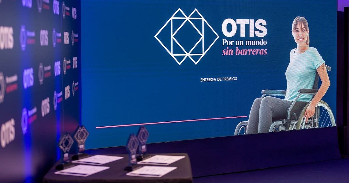 Escenario de la presentación de la V edición de los Premios Otis ‘Por un mundo sin barreras’ (Fuente: Otis)