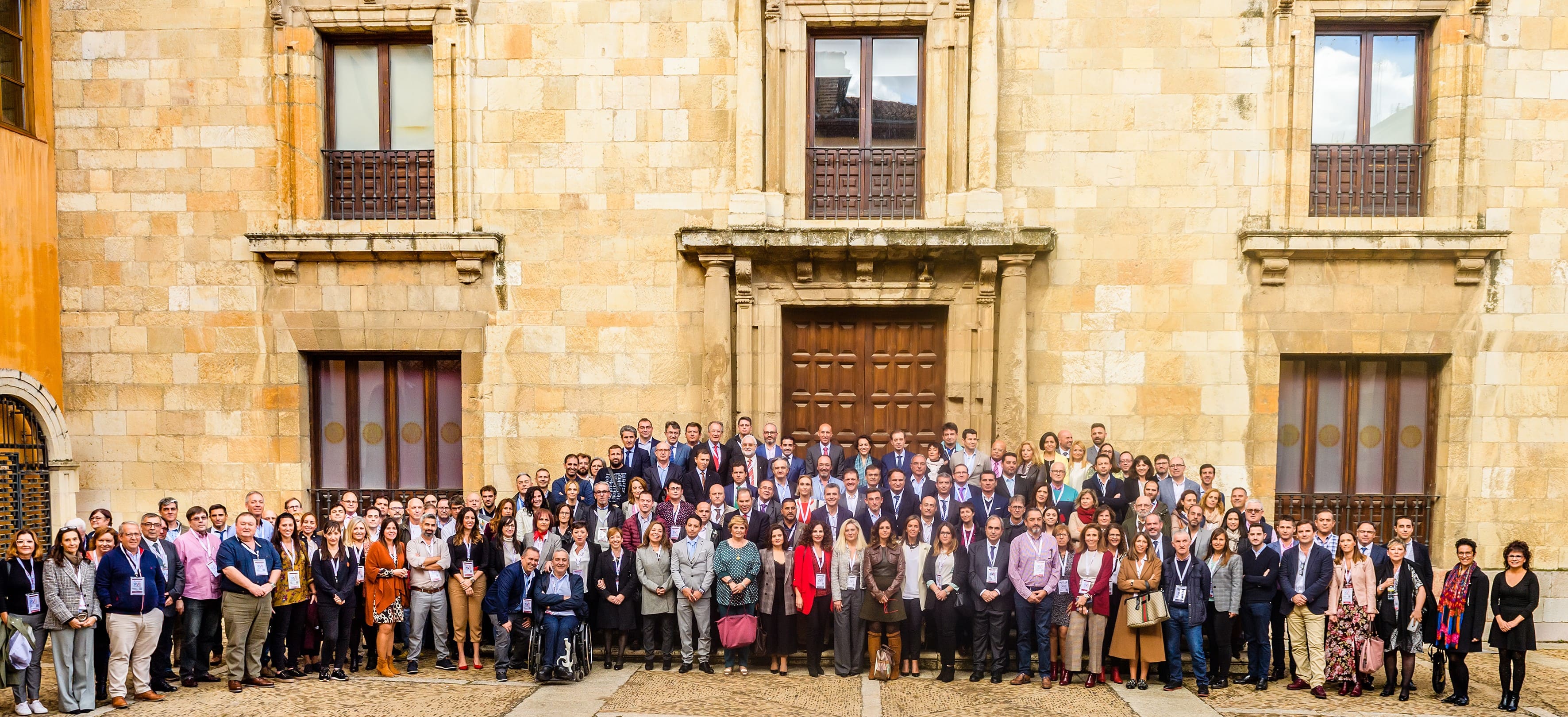 Foto de grupo de profesionales de centros especiales de empleo