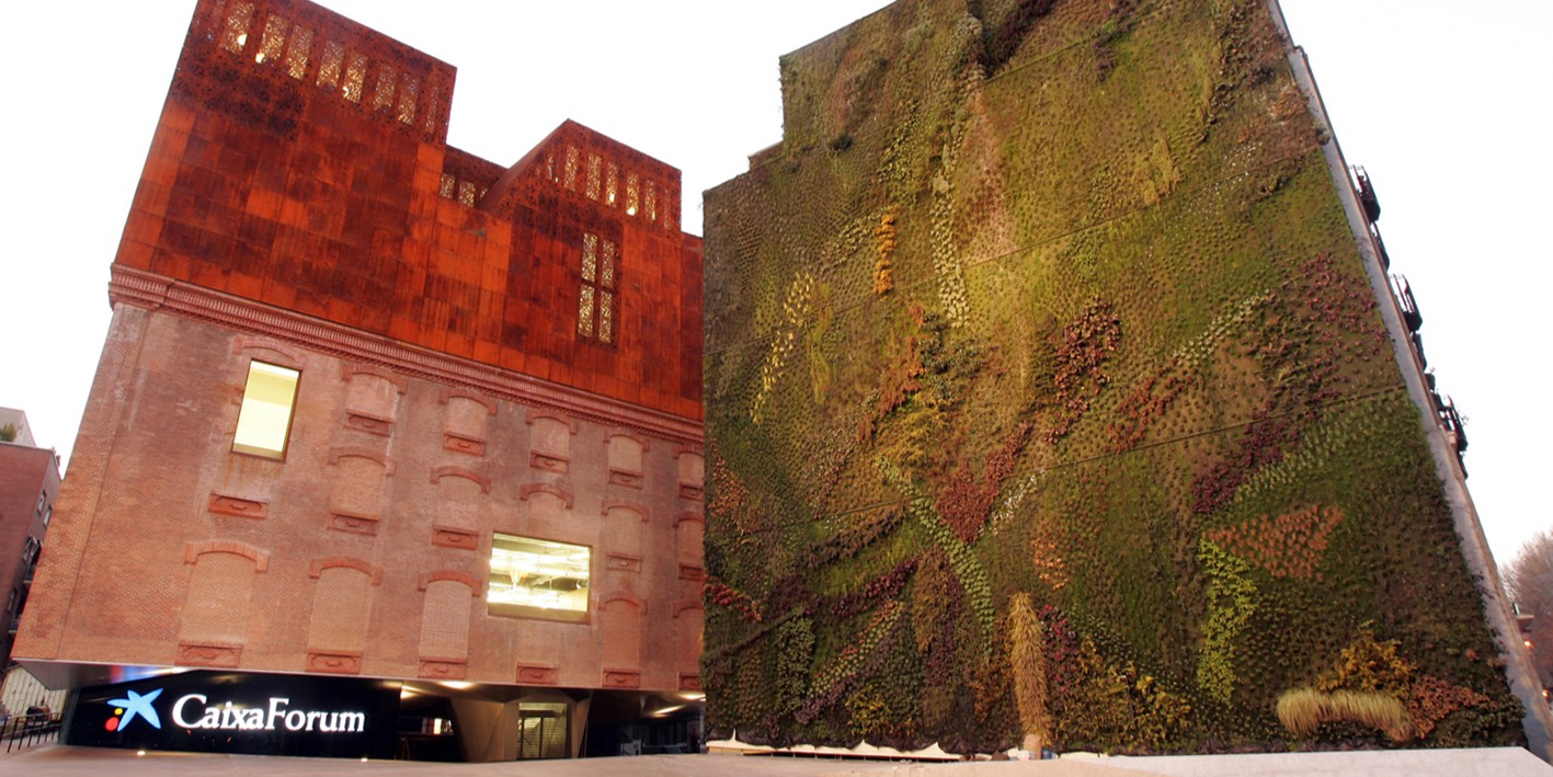 Caixaforum de Madrid, visto desde la fachada exterior