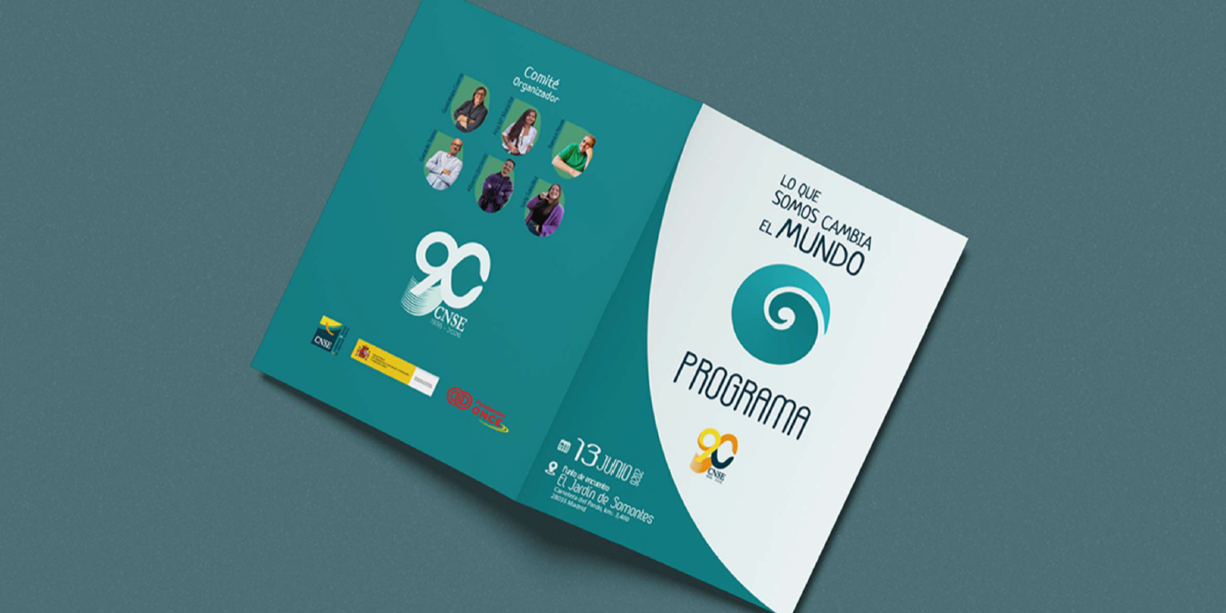 imagen de un tríptico online con la portada del evento, las asociaciones participantes y los ponentes del comité organizador