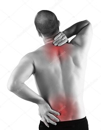 Una persona con dolor de espalda
