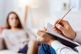 Una paciente en la consulta de psiquiatría