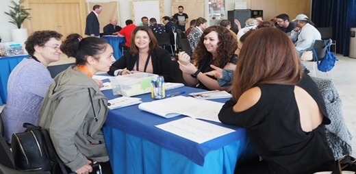 Personas en la jornada de emprendimiento 'Por Talento Emprende'