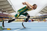 Deportes Paralímpicos. Atletismo con prótesis en las piernas