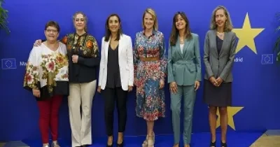foto en un encuentro celebrado en Madrid entre Nathalie Colín-Oesterle, y Patricia Sanz