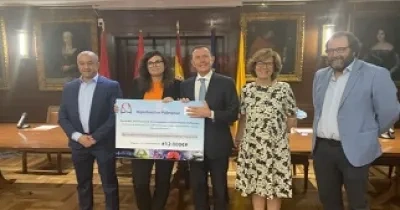 Entrega de la Beca por Fundación contra la Hipertensión Pulmonar