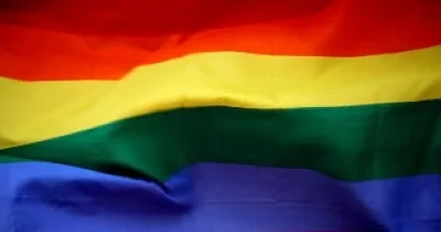 Bandera representando la inclusión LGTBI+