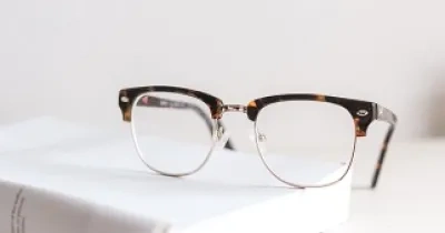 foto gafas. Fundación CNSE