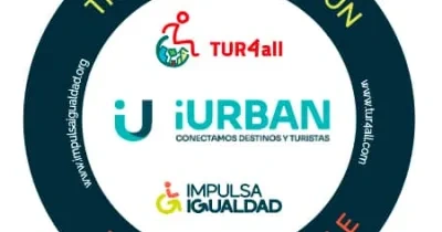 Logotipo sello iUrban Conectamos destinos y turistas. Logotipo TUR4all. Logotipo Impulsa Igualdad. Alrededor de los logotipos esta el texto "www.impulsaigualdad.org" "www.tur4all.com" y Trabajando por un Turismo Accesible