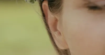 Oído de una chica