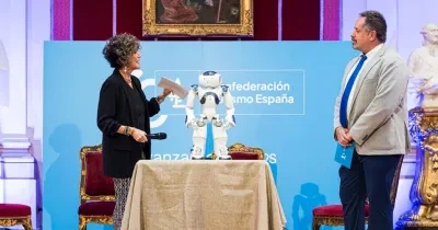 Participantes en el acto, durante la mesa redonda del 30 Aniversario de Autismo España