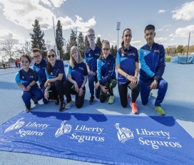 Los deportistas representantes del Equipo Liberty de Promesas Paralímpicas de Atletismo (Fuente: CPE)