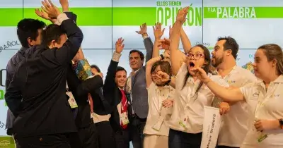 Participantes en la Liga de debate "Yo tengo opinión"