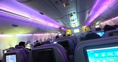 Cabina de una aeronave 'wide body' con diversas medidas de accesibilidad