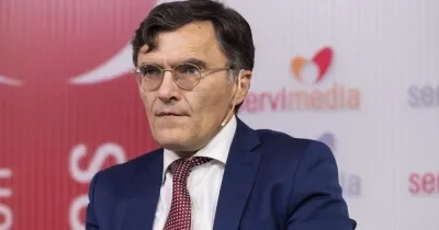 Alberto Durán durante su exposición en Servimedia TV