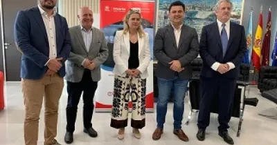 El alcalde de San Javier, José Miguel Luengo, y la directora regional de Inserta Empleo en Murcia, Delia Torralba (Fuente: Inserta Empleo)