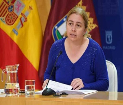 La portavoz municipal, Inmaculada Sanz, anunciando la aprobación del Plan Adapta Madrid 2023 (Fuente: Ayuntamiento de Madrid)