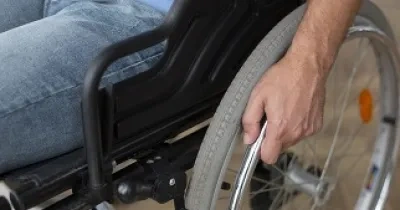 Una persona en silla de ruedas (Fuente: Servimedia)