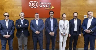 REPRESENTANTES DE LAS DOS ENTIDADES DURANTE EL ACTO CONMEMORATIVO
