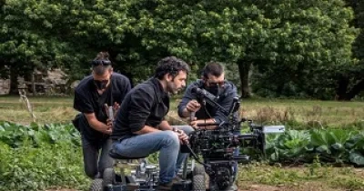 Rodrigo Sorogoyen, durante el rodaje de 'As bestas', una de las películas con sello de accesibilidad (Fuente: Academia de Cine)