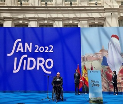 El presidente de Cermi Comunidad de Madrid, Óscar Moral, durante la intervención en la entrega de la Medalla de la capital (Fuente: Ayuntamiento de Madrid)