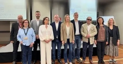Momento de la inauguración del programa de turismo y termalismo Imserso-CNSE, con los participantes