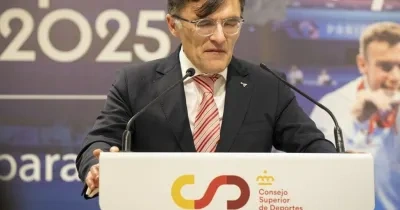 El presidente del CPE, Alberto Durán, durante una rueda de prensa