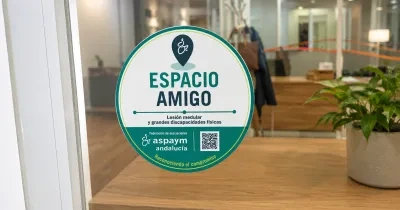 Imagen del distintivo Espacio Amigo de ASPAYM