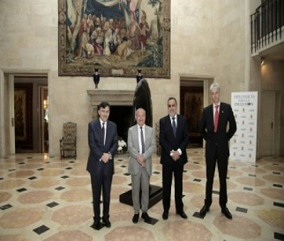 Foto de familia de algunos participantes en el encuentro, entre los que estaban Miguel Carballeda y Alberto Durán