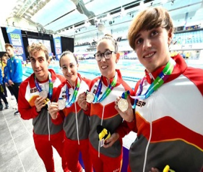 Cuatro de los españoles ganadores en la cuarta jornada del Mundial de Natación Paralímpica (Fuente: Comité Paralímpico Español)