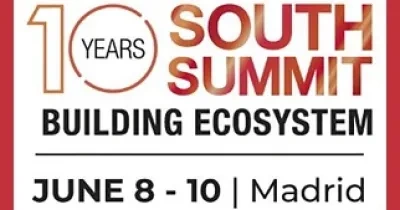 Banner con el logotipo del South Summit en el que se lee 'Building ecosystem'
