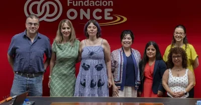 Acto de firma del acuerdo en la sede de Fundación ONCE con representantes de varias entidades