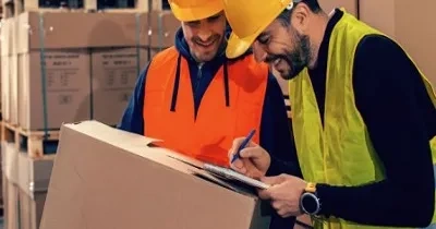 Personas en exclusión social y con discapacidad en su puesto de trabajo (Fuente: Fundación Integra)