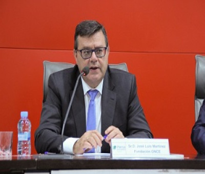 El Director General de Fundación ONCE, Jose luis Martínez Donoso, en uno de sus actos
