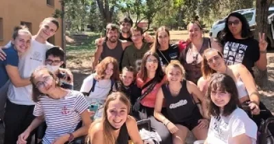 Foto de familia de los participantes en las Colonias ASEM