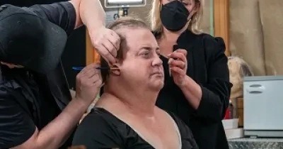 El actor Brendan Fraser, durante el maquillaje para interpretar al protagonista de' La ballena' (Fuente: YouPlanet Pictures)