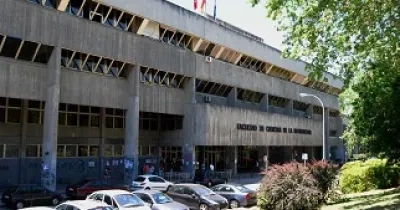 Fachada de la Facultad de Ciencias de la Información de la Universidad Complutense de Madrid (Fuente: Jorge Villa)