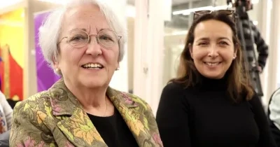 la presidenta de Soledades y la directora de Alianzas y Relaciones Internacionales de Fundación ONCE durante la gala de premios