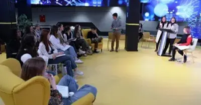 Los estudiantes de la Universidad de Washington durante la visita al centro formativo de ‘Por Talento Digital’ de Fundación ONCE (Fuente: Jorge Villa)