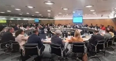 Reunión entre Feder y los ministros de Sanidad y Ciencia (Fuente: Feder)