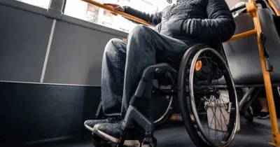 Persona con discapacidad en transporte público