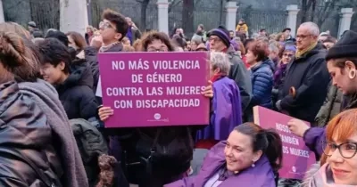manifestación de mujeres en la que participaba la FCM